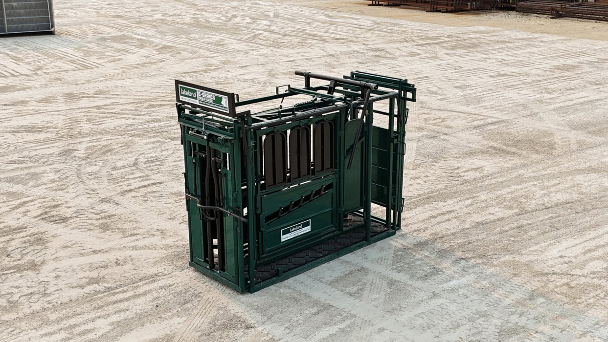 Heavy-duty steel construction of the E-Series Cattle Squeeze Chute built for long-term performance
