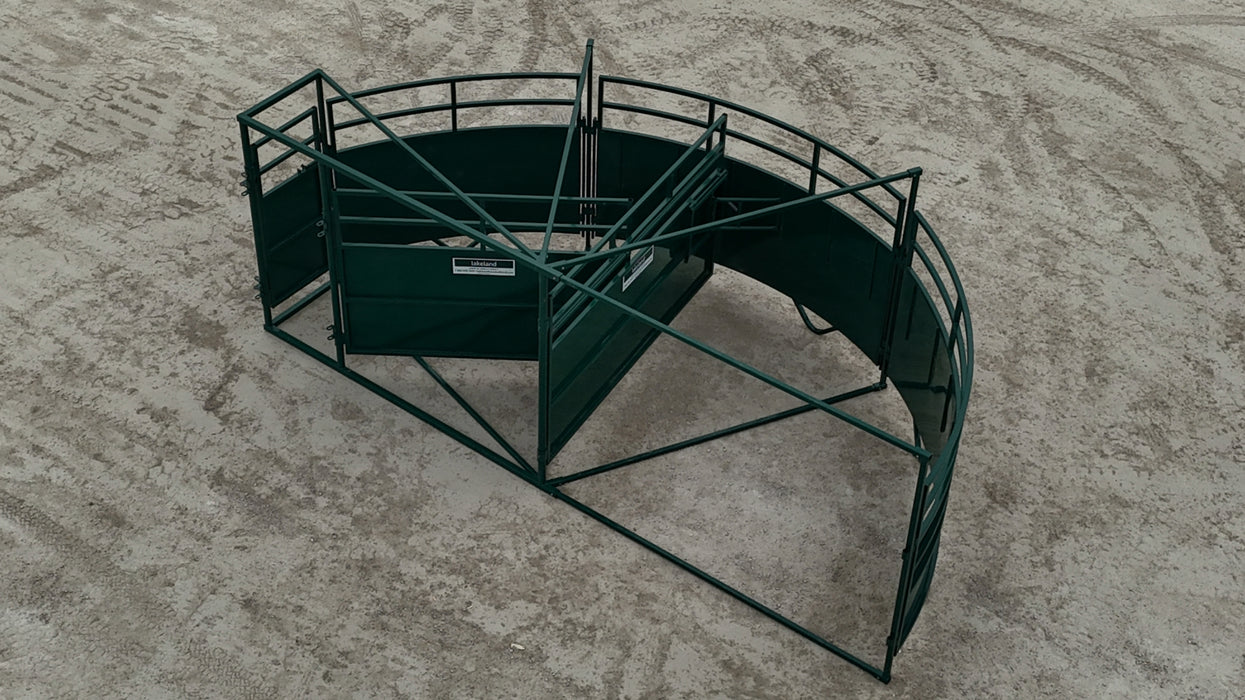 Top view of E-Series Cattle Crowding Tub showing curved panels and sturdy construction