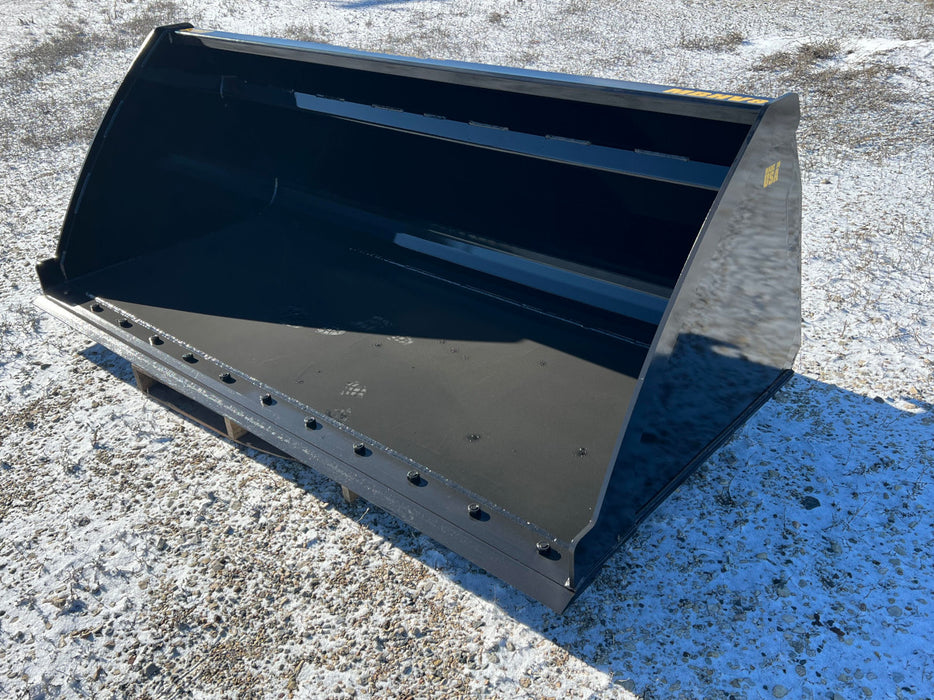 High Capacity Skid Steer Bucket – Heavy-Duty Silage & Material Bucket