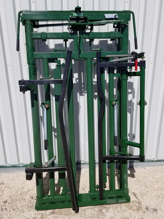 Lakeland automatic self-catch Cattle Head Gate – precision-engineered equipment for secure livestock control