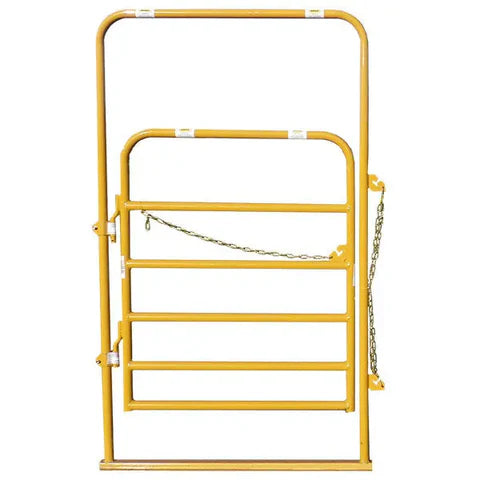 Farm setup using Sioux Steel Heavy-Duty Livestock Panels for secure fencing and efficient livestock management.