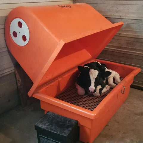 Sioux Steel Calf Warmer designed to protect newborn calves from cold stress with insulated, durable construction.