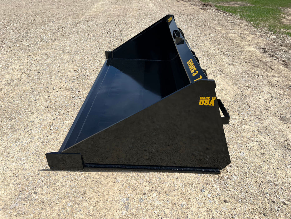 Stinger Series 3 Heavy-Duty Skid Steer Material Bucket (MB3)