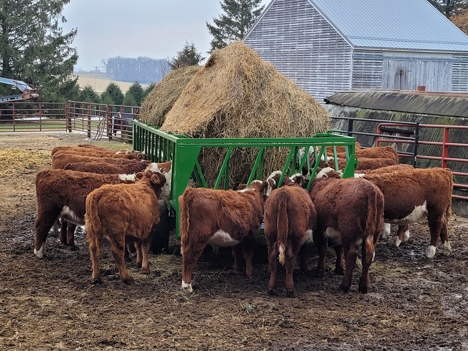 Durable Lakeland Feeder Wagon – Cattleman’s Choice model engineered for long-lasting farm and ranch use