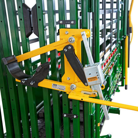 Arrowlock 88 Series Cattle Squeeze Chute