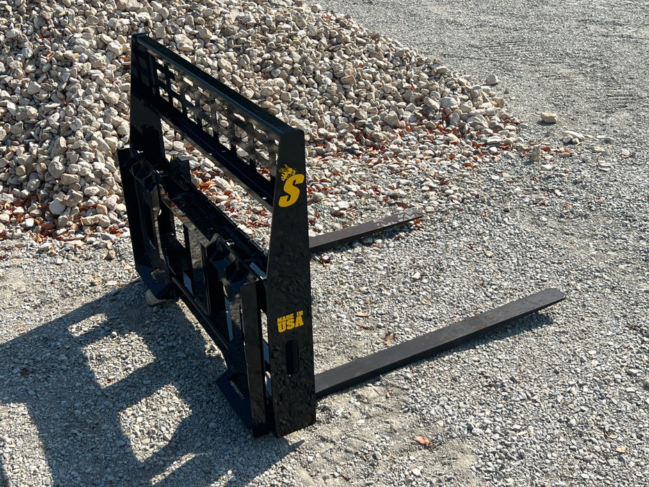 Heavy-Duty Pallet Fork Attachment for Tractors | Stinger Attachments