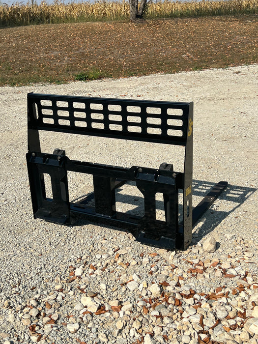 Heavy-Duty Pallet Fork Attachment for Tractors | Stinger Attachments