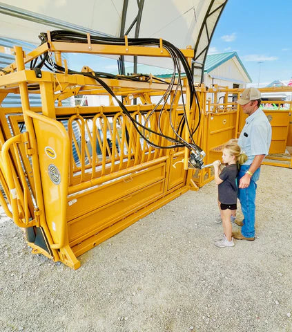 Hydraulic XL (HiQual) Squeeze Chute