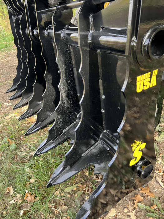 Utility Tractor Grapple Bucket – Heavy-Duty CG Clam Grapple by Stinger Attachments