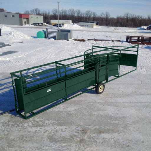 Lakeland Premium C-Series Cattle Adjustable Alley with Cornerless Crowd Tub – durable steel construction for safe livestock handling
