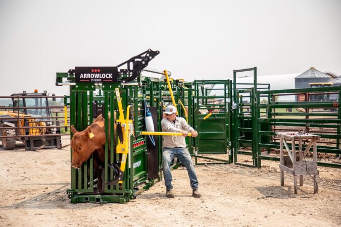 Arrowlock 75 Series Squeeze Chute